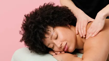 Image de Alison - Massage à domicile - Wecasa Massage