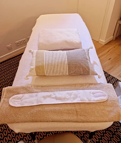 Image de Joli Minois - Massage Kobido - Drainage Visage - Facialiste Experte en Institut / A domicile Bordeaux