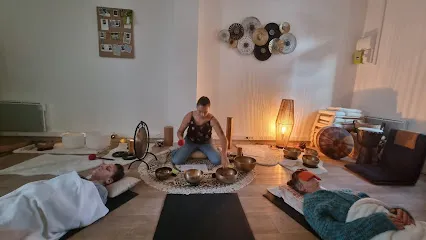 Image de Le CoCooning De Nel formatrice du massage de L’Eveil au Naturel, et Reiki 1,2,3,4
