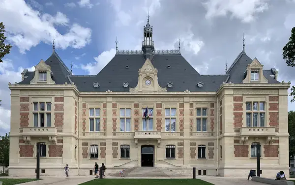 Loue Ton Jacuzzi Location spa à domicile Montrouge